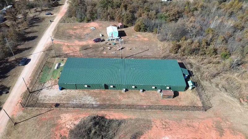 More Photos Of 14201 Green Meadows Rd, Noble Warehouse For Lease