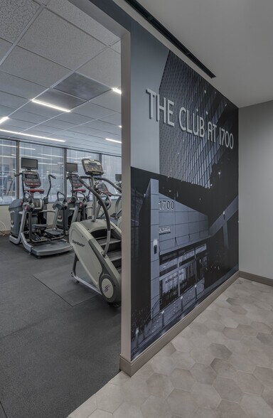 More Photos Of 1700 West Loop S, Houston Office For Sale