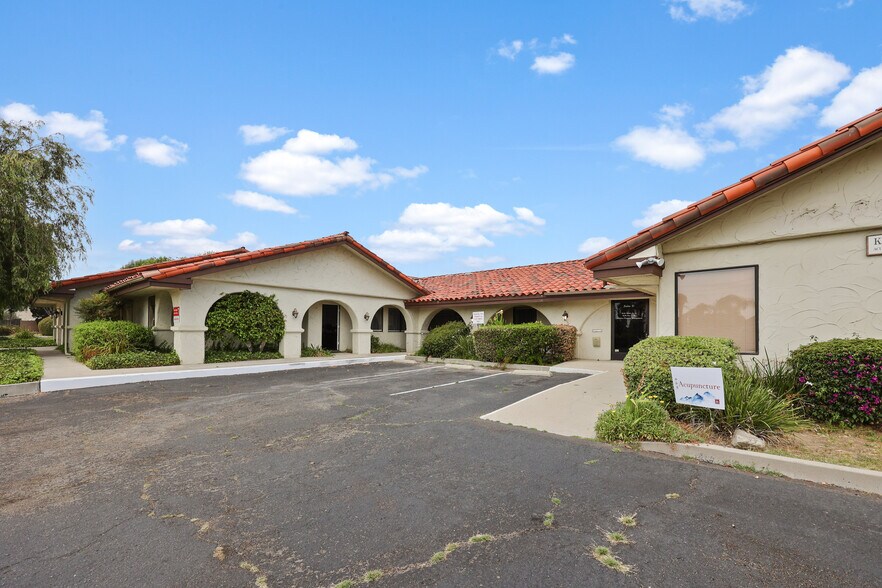 More Photos Of 970 Petit Ave, Ventura Medical For Sale
