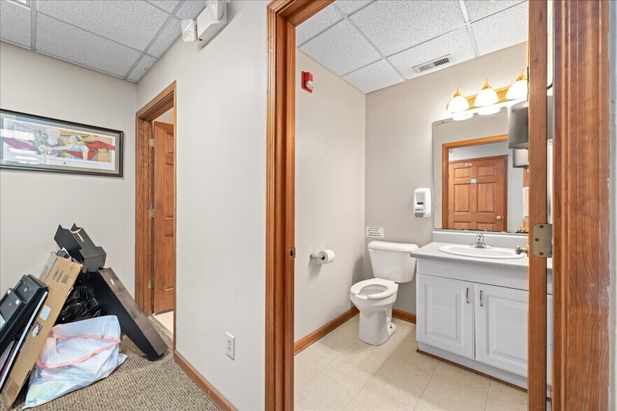 More Photos Of 303 E Main St, Pickens General Retail For Sale