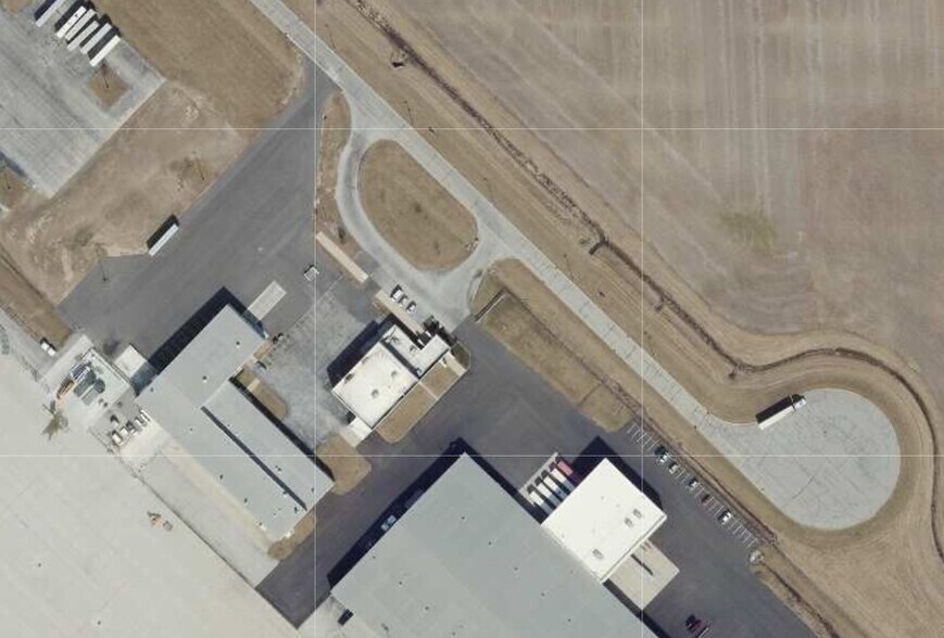 More Photos Of 12602 Global Dr, Fort Wayne Industrial For Lease