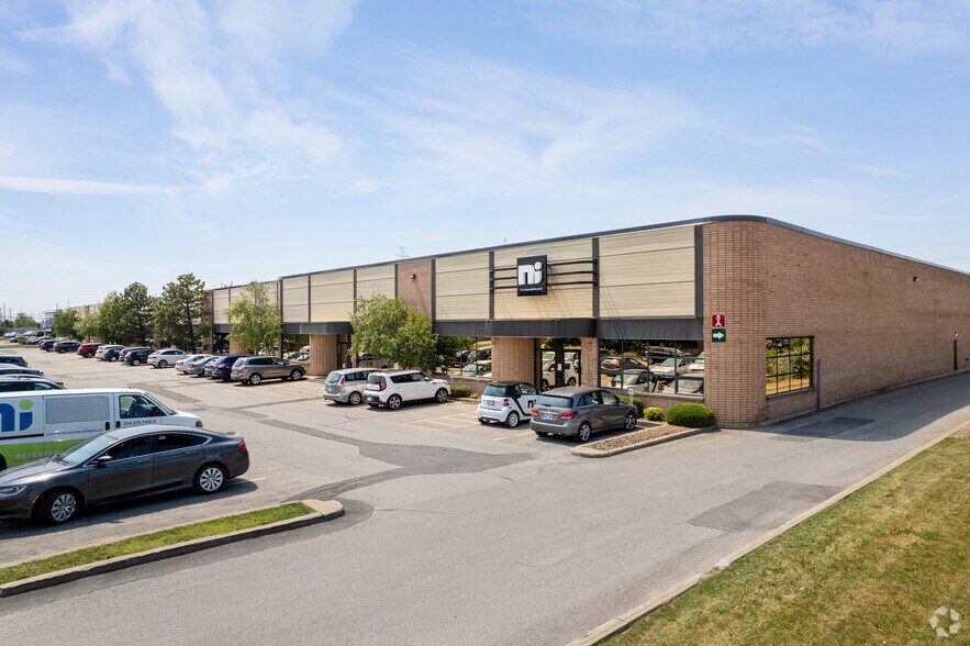 Primary Photo Of 1913-1959 Rue Le Chatelier, Laval Warehouse For Lease