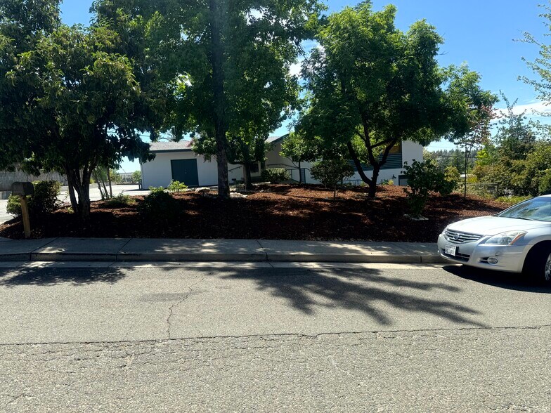 More Photos Of 111 Margaret Ln, Grass Valley Office For Sale