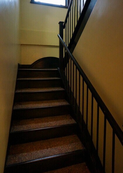 More Photos Of 226 Shady Ave, Pittsburgh Multifamily For Sale