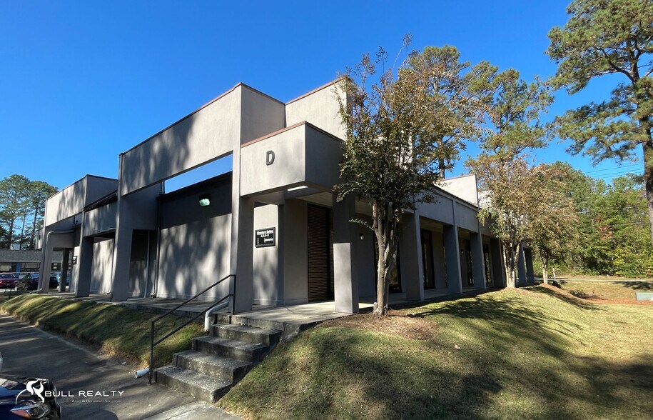 More Photos Of 3902 Northside Dr, Macon-Bibb Unknown For Lease