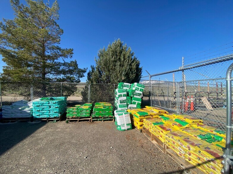 More Photos Of 631 Humboldt Ave, Wells Storefront Retail Office For Sale