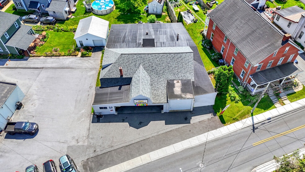 More Photos Of 121 Church St, Landisville Freestanding For Sale