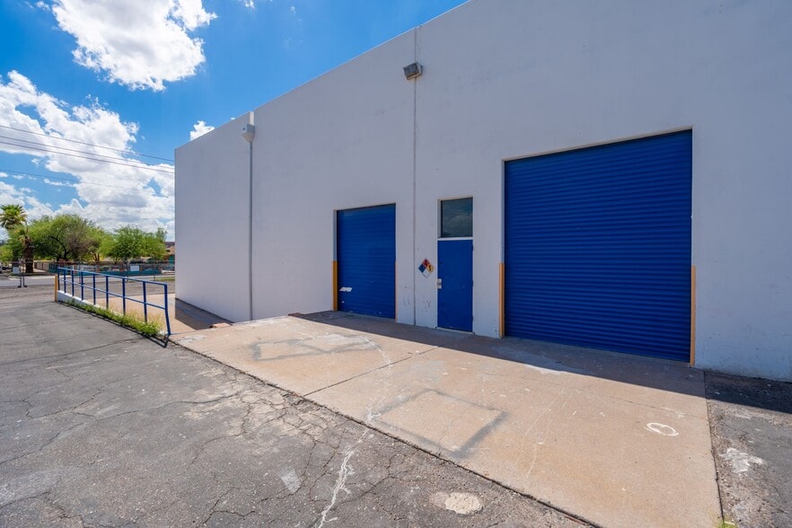 More Photos Of 1746-1748 W Fillmore St, Phoenix Warehouse For Sale
