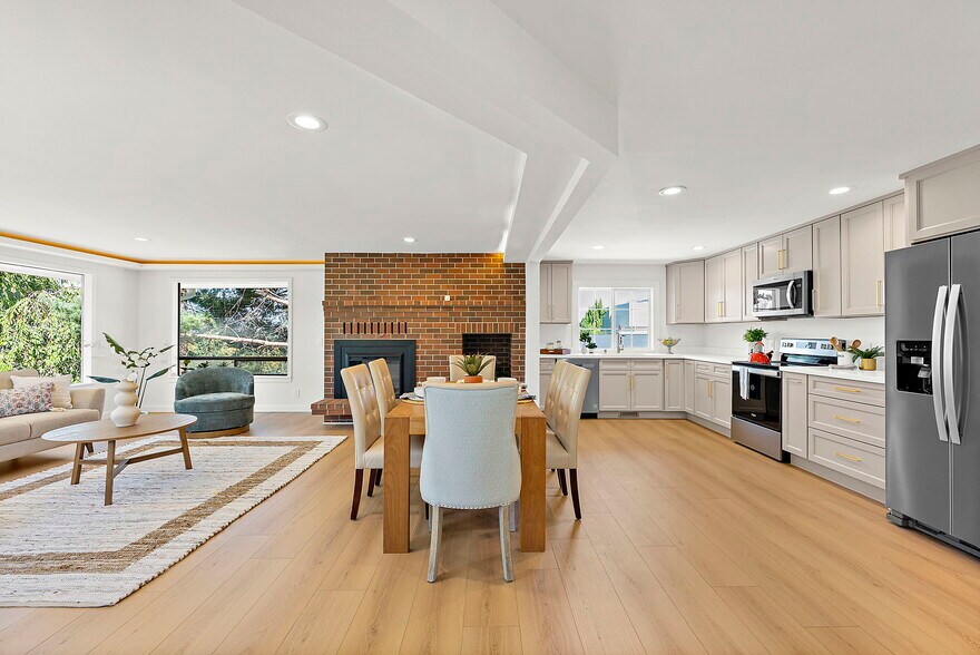 More Photos Of 1415 2nd St SE, Puyallup Assisted Living For Sale