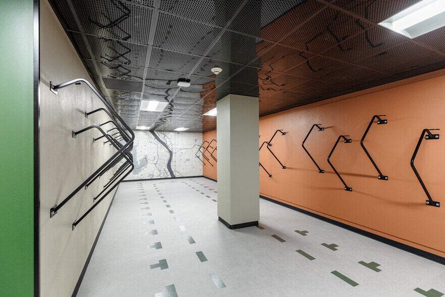 More Photos Of 1300 SW Sixth Ave, Portland Office For Lease