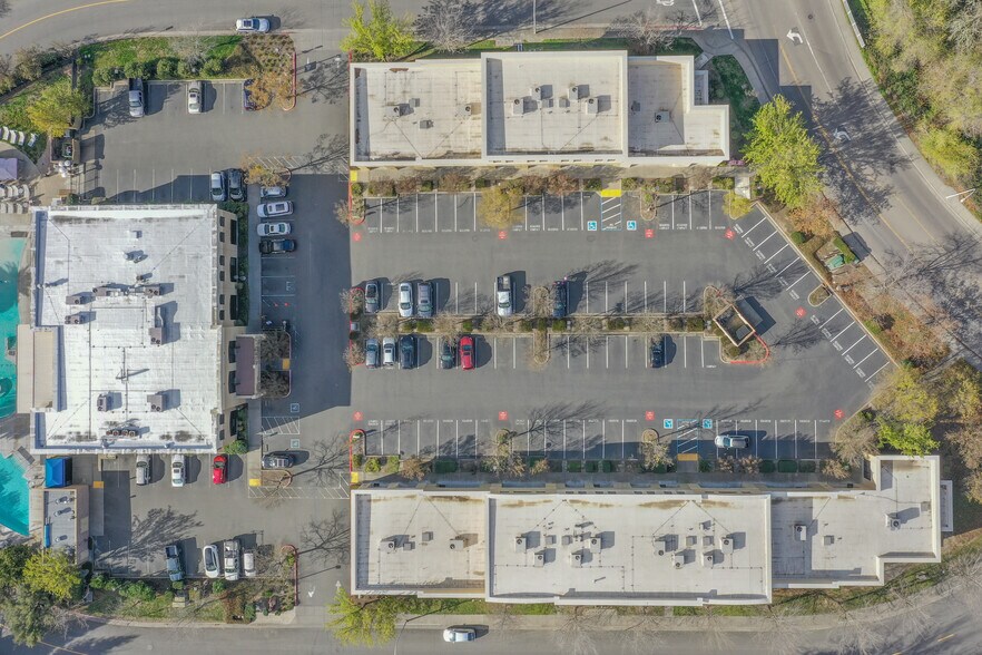 More Photos Of 105 Foss Creek Cir, Healdsburg Medical For Lease