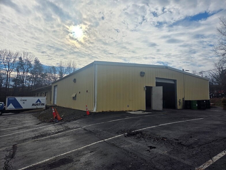 More Photos Of 3356 Highway 51 N, Fort Mill Unknown For Lease