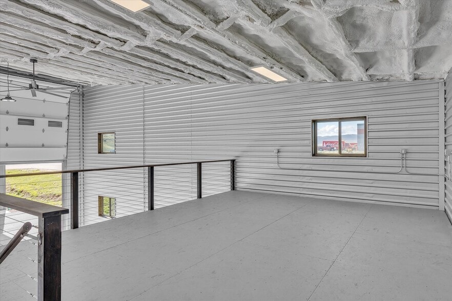 More Photos Of 453 Commerce St, Hayden Office For Sale