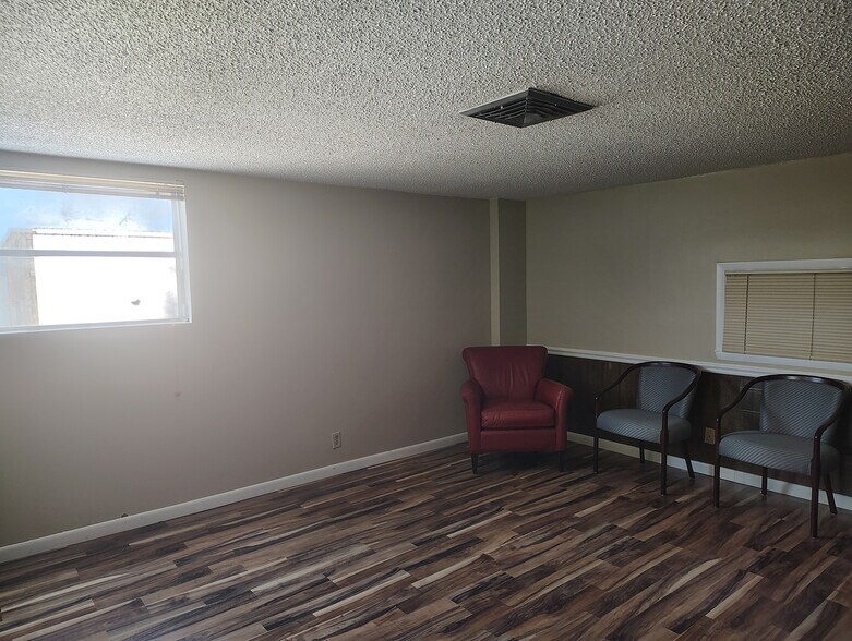More Photos Of 1237 Grose Rd, Fort Pierce Warehouse For Sale