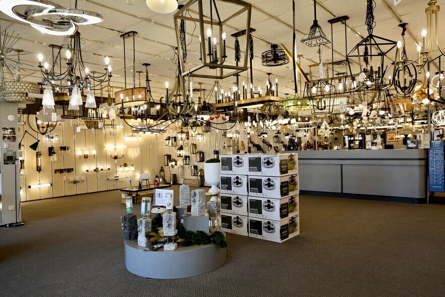 More Photos Of 645 N US Highway 31, Greenwood Freestanding For Sale