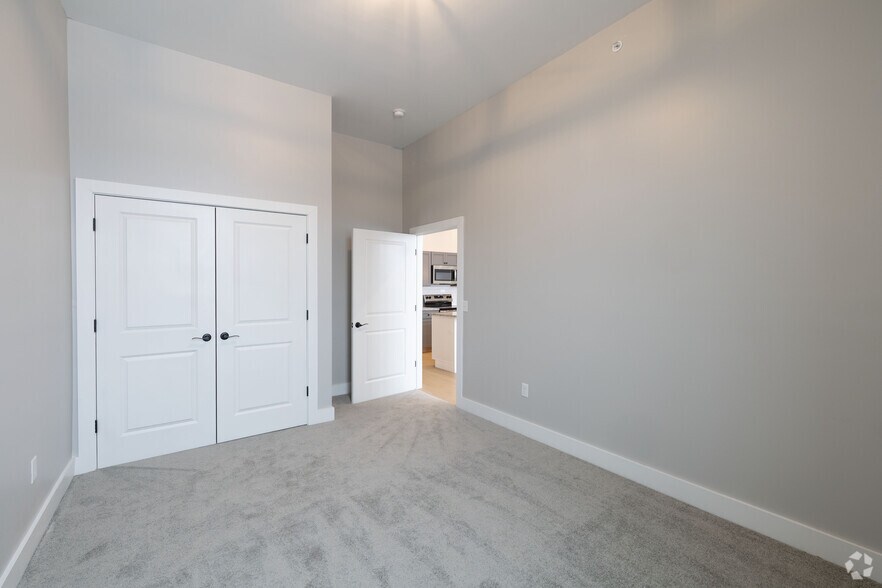 More Photos Of 271-277 State St, Schenectady Apartments For Lease