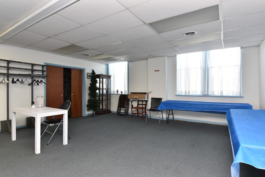 More Photos Of 125 Causey Ave, Milford Office For Sale
