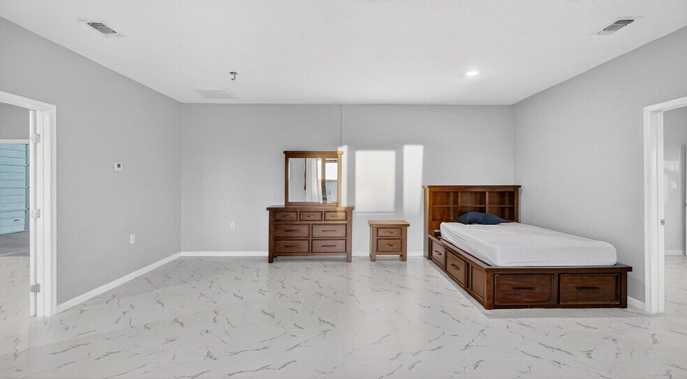 More Photos Of 1850 N FM 866, Odessa Warehouse For Sale