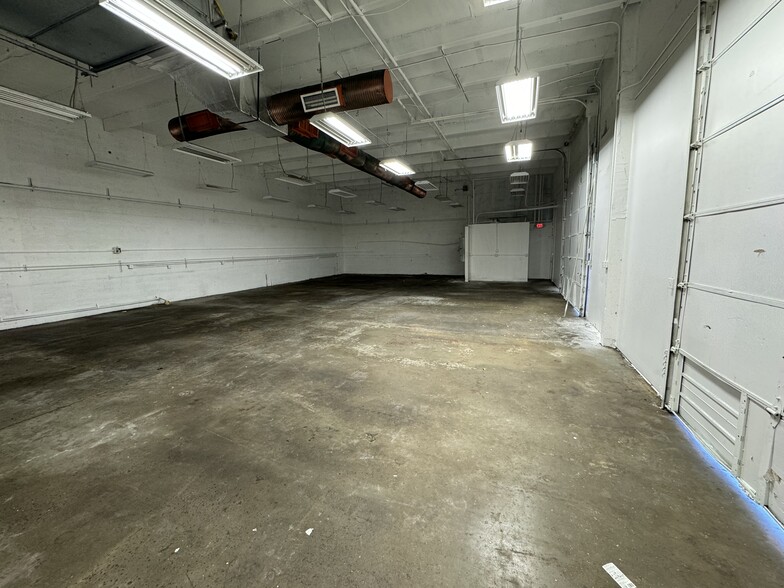 More Photos Of 6461 Garden Rd, Riviera Beach Industrial For Lease