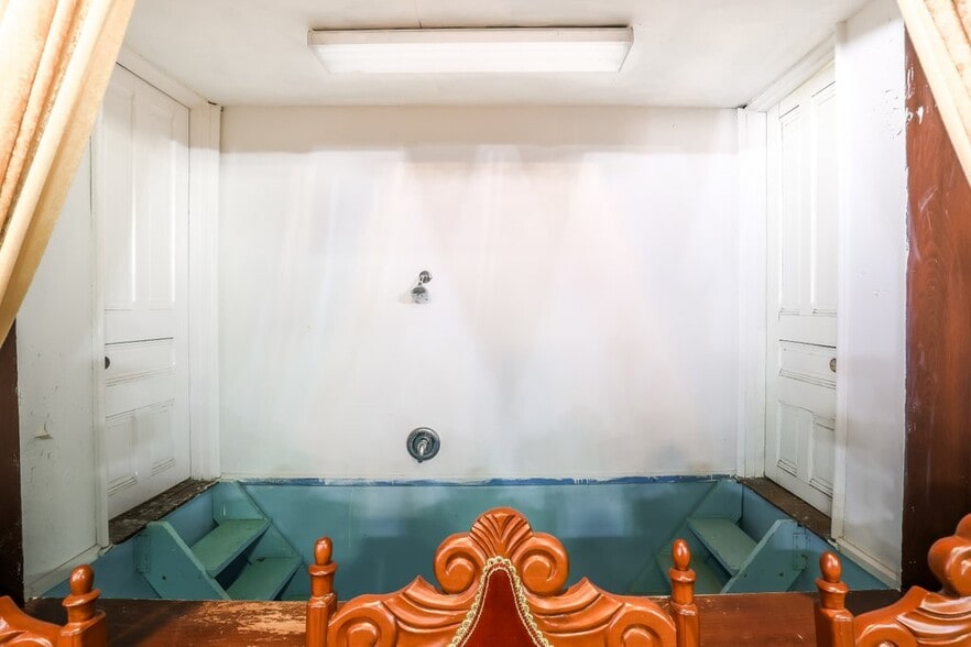 More Photos Of 829 Main St, Worcester Religious Facility For Sale