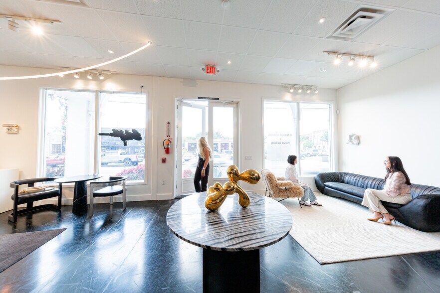 More Photos Of 1740 Westheimer Rd, Houston Storefront Retail Office For Lease