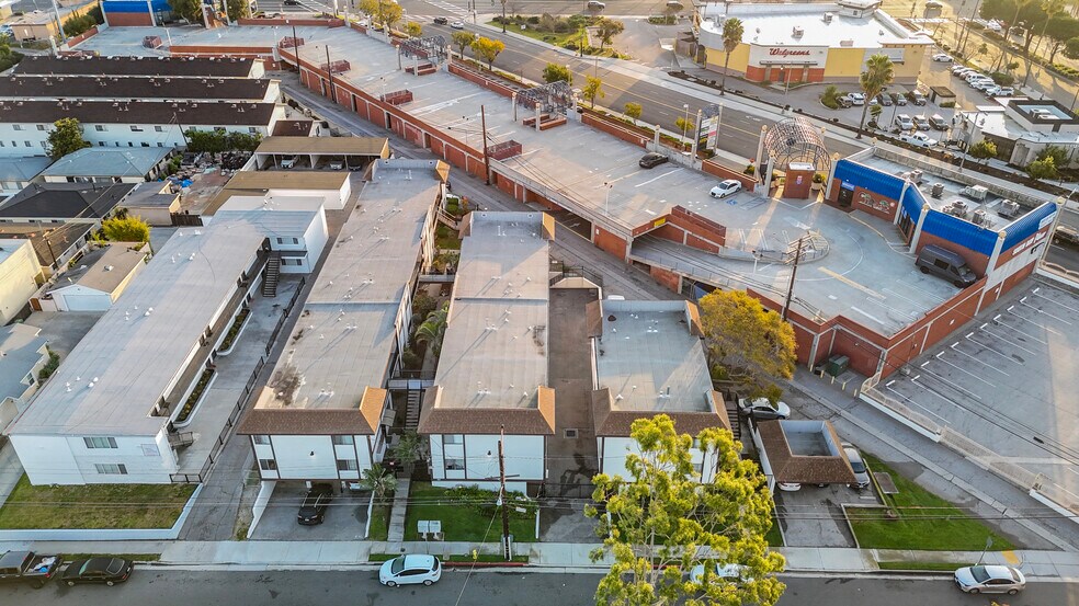 More Photos Of 17226 Grevillea Ave, Lawndale Apartments For Sale