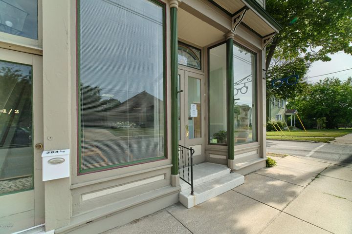 More Photos Of 384 1st St, Manistee Office Residential For Lease