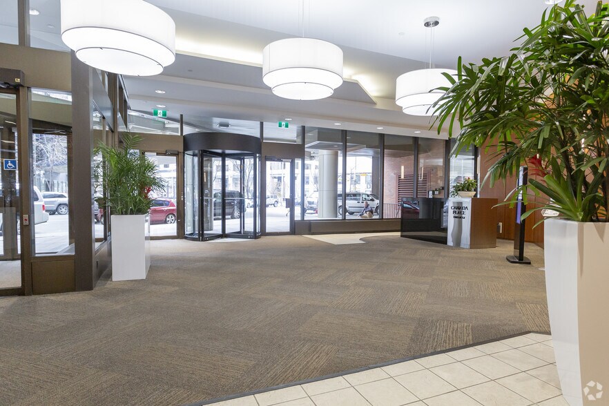 More Photos Of 407 2nd St SW, Calgary Office For Lease