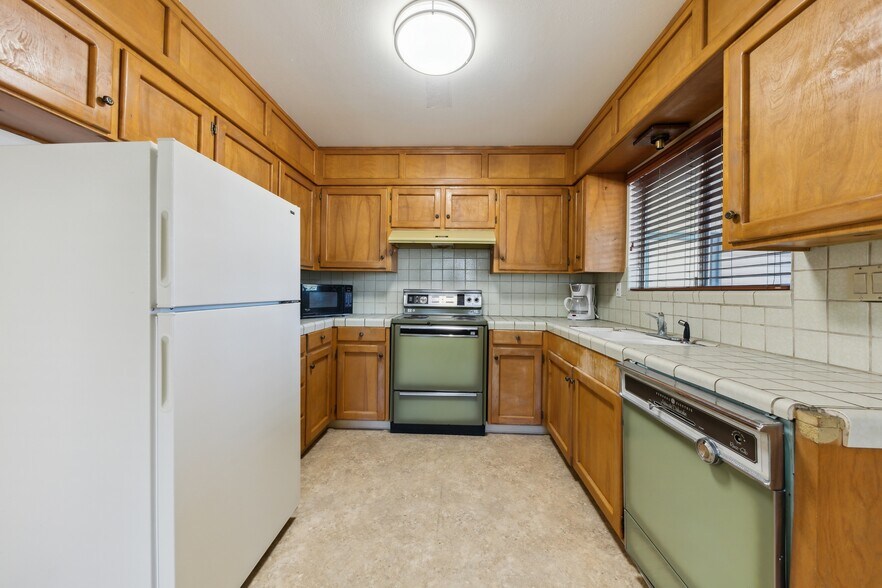 More Photos Of 3716-3717 Osgood ave, South Lake Tahoe Warehouse For Sale
