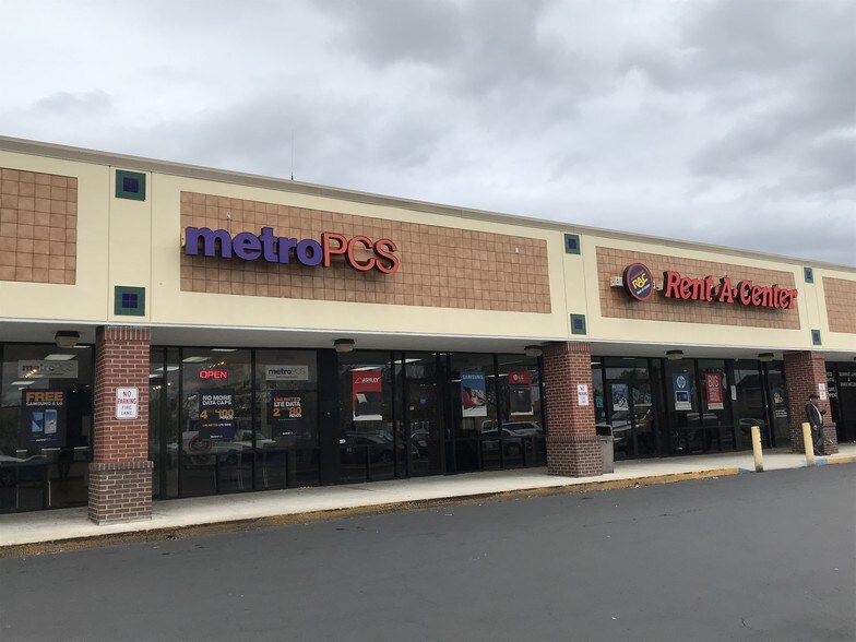 More Photos Of 4015-4083 W Oak Ridge Rd, Orlando Unknown For Lease