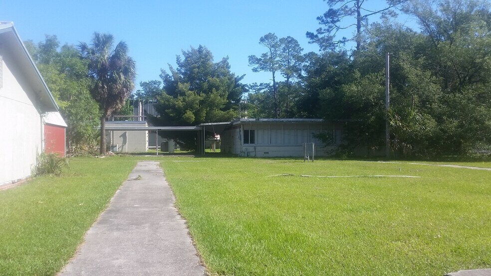 More Photos Of 407 E Ash St, Perry Medical For Sale