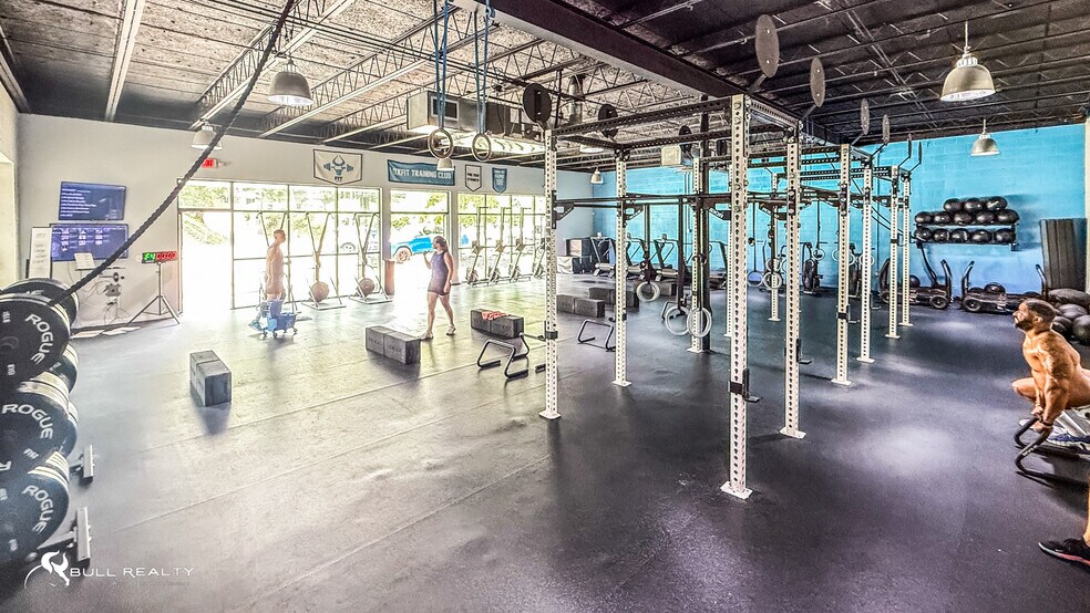 More Photos Of 1358 Glenwood Ave SE, Atlanta Freestanding For Sale