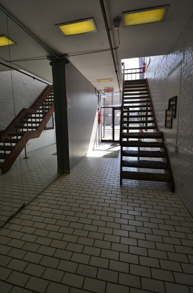 More Photos Of 799-803 Abbott Blvd, Fort Lee Storefront For Sale