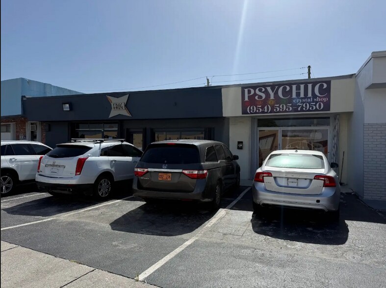 More Photos Of 4314-4316 N Dixie Hwy, Oakland Park Flex For Lease