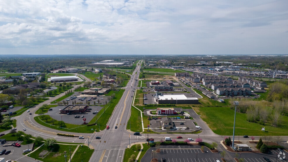 More Photos Of 3773-3841 S Hamilton Rd, Columbus Storefront For Lease