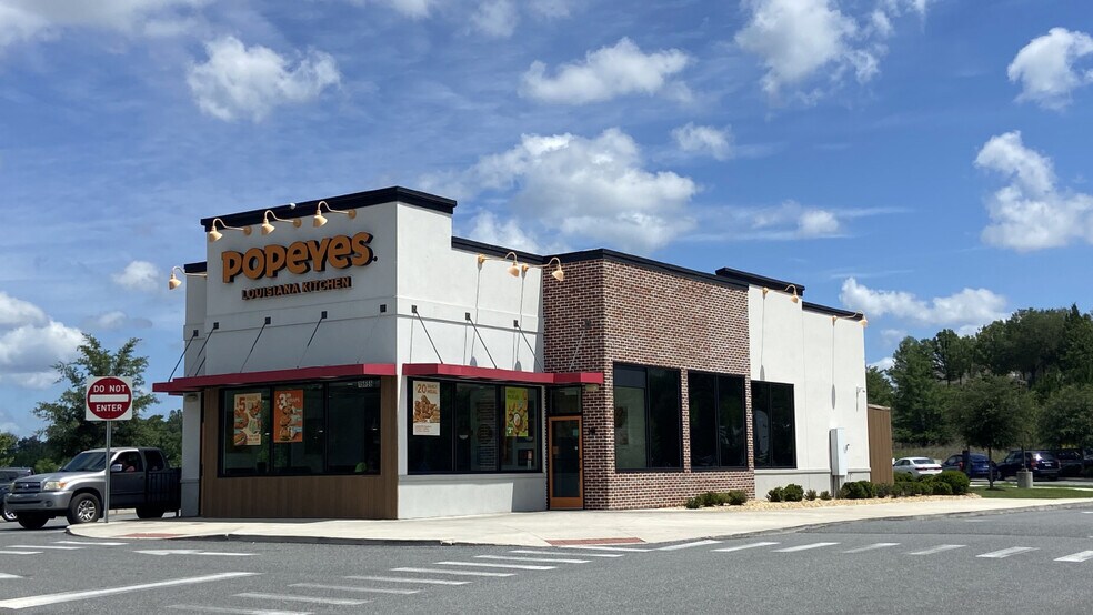 Primary Photo Of 15655 NW US Highway 441, Alachua Fast Food For Lease