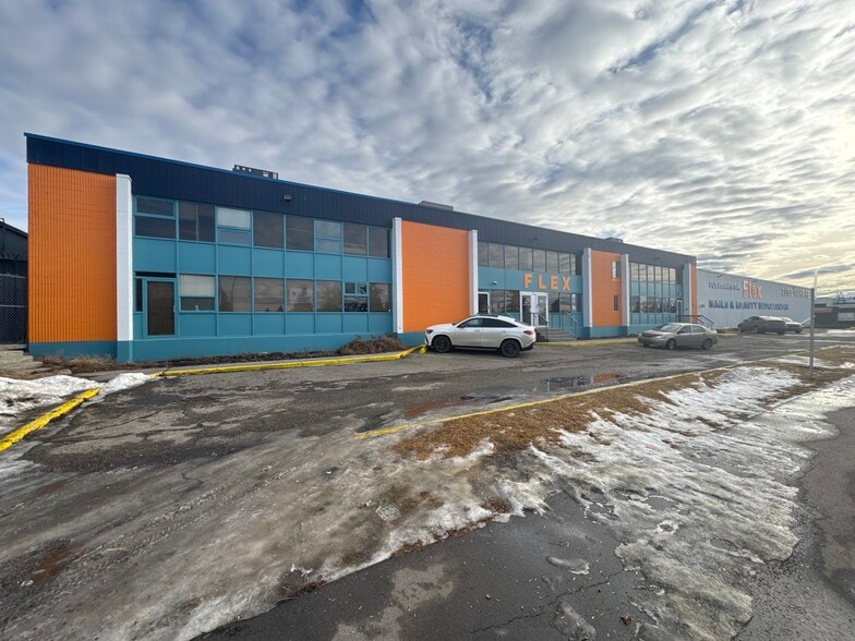 Primary Photo Of 2008 48th St SE, Calgary Distribution For Lease