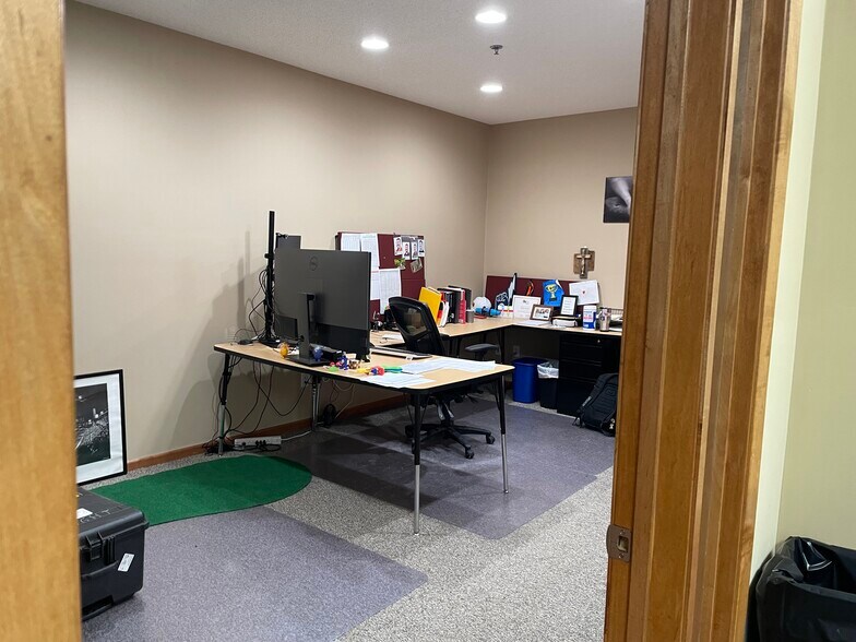 More Photos Of 2167 Northdale Blvd NW, Coon Rapids Office For Sale