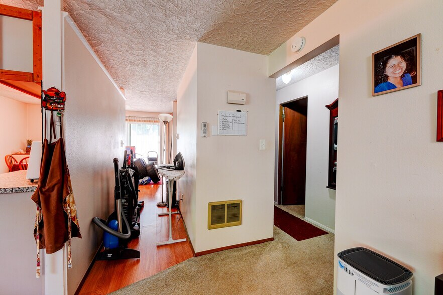 More Photos Of 611 SE 139th Ave, Portland Apartments For Sale