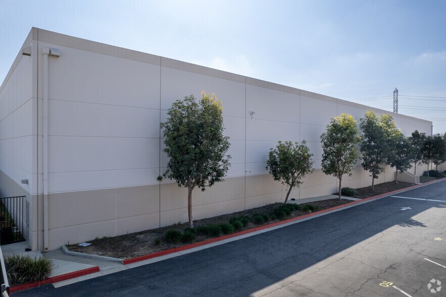More Photos Of 11310 Harrell St, Jurupa Valley Warehouse For Lease