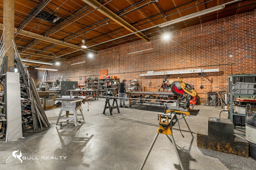 More Photos Of 979 Donnelly Ave SW, Atlanta Warehouse For Sale