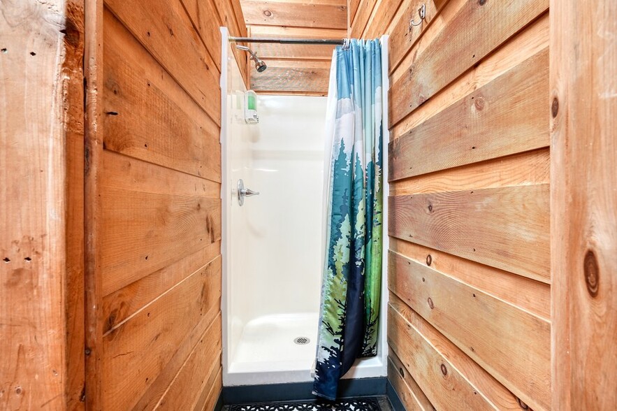 More Photos Of 400 Mulberry Gap Rd, Ellijay Hospitality For Sale
