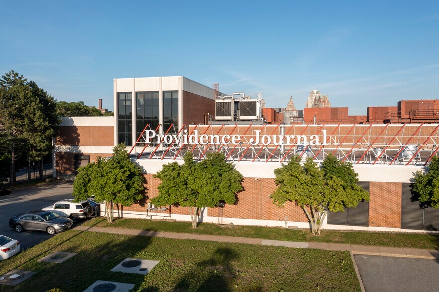 More Photos Of 204 Kinsley Ave, Providence Warehouse For Sale