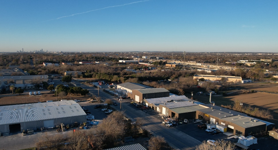 More Photos Of 11110 Bluff Bend Dr, Austin Warehouse For Sale