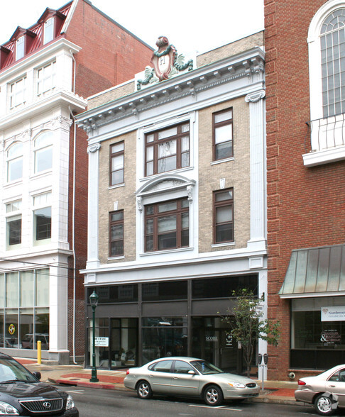 Primary Photo Of 28-30 W Washington St, Hagerstown Office For Lease