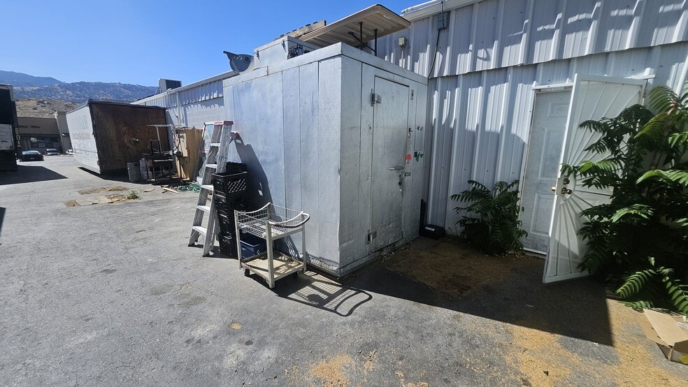 More Photos Of 6408 Lake Isabella Blvd, Lake Isabella Storefront For Sale
