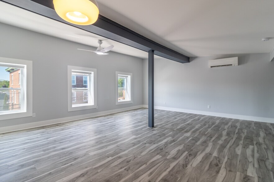 More Photos Of 25-27 E Main St, Searsport Apartments For Sale