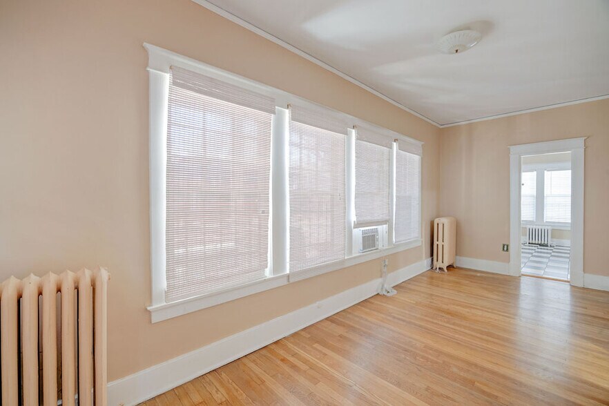 More Photos Of 195 Angelus St, Memphis Multifamily For Sale