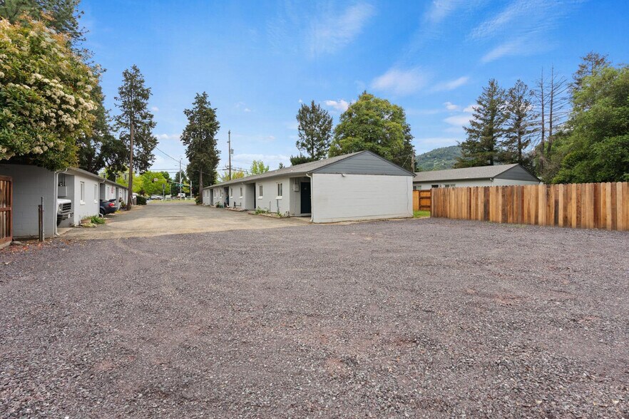 More Photos Of 530 - 570 Talmage Rd, Ukiah Apartments For Sale