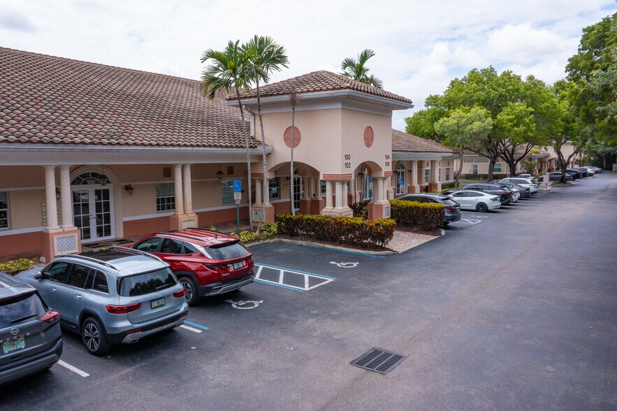More Photos Of 100 NW 100th Ave, Plantation Medical For Sale